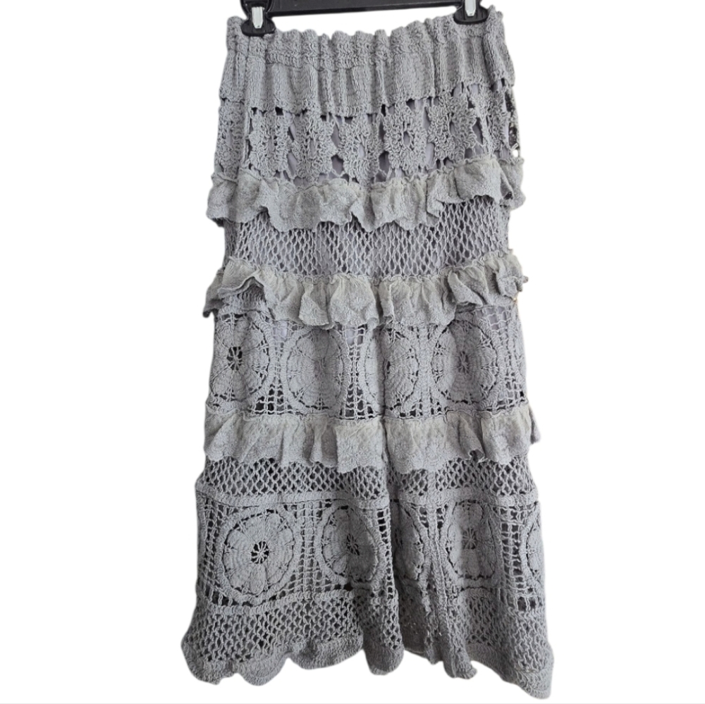 POL Gray Crocheted Ruffle Midi Skirt Size One Size NWOT - Picture 5 of 9